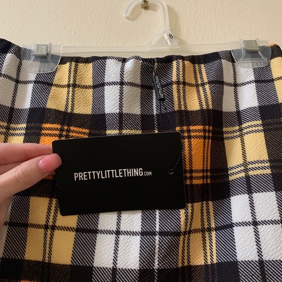 Pretty Little Thing skirt - Picture 3 of 3